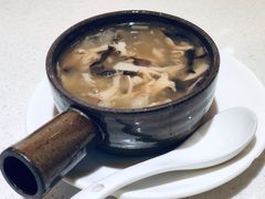 足料碗仔翅-潮庭港式茶餐厅·熊仔奶茶(同济广场店)