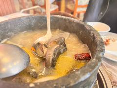 -鲁朗纳麦石锅鸡庄园