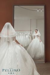 -派丽莫Pellimo原创设计婚纱品牌