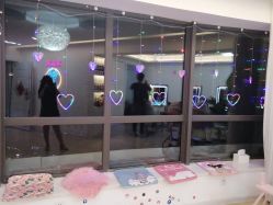 -E.L.K造型momopark店