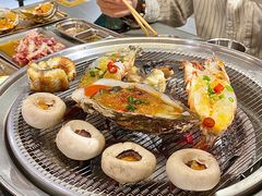 -围炉肉舍•炭烤活鳗•丹东海鲜烤肉(步行街店)