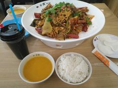 -拿渡·水煮鱼麻辣香锅(王府井奥莱·香江小镇店)