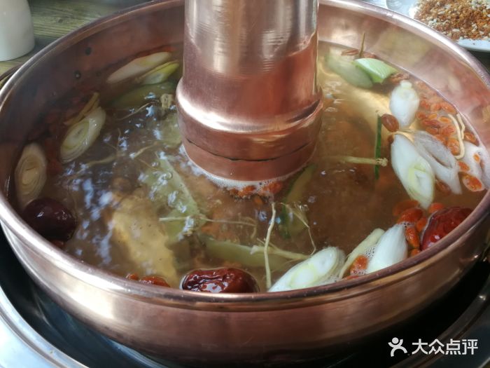 聚升元老北京铜锅涮肉老北京清汤锅图片
