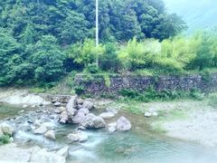 -安吉龙王山峡谷漂流