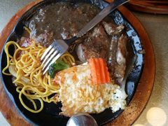 -臻品爵士牛排西餐厅(广场店)