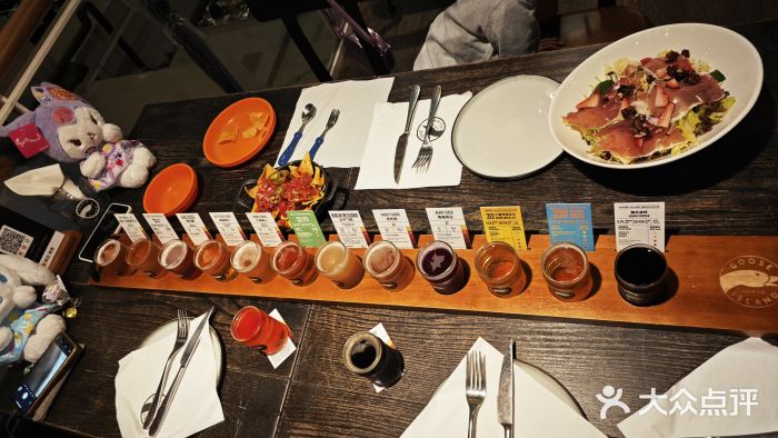 Goose Island Brewhouse鹅岛精酿啤酒餐厅十二味啤酒图片