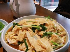 葱油山水腐竹-八道本地特色菜馆(大鹏古城店)