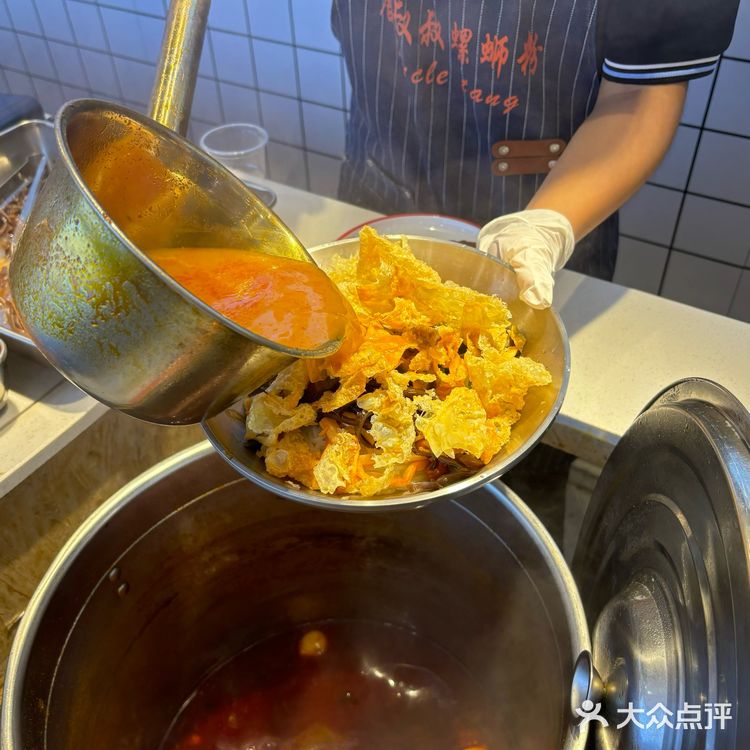 郑州！曼哈顿！！吃了下不5次的螺蛳粉