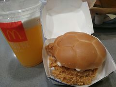 -麦当劳(国际大厦店)