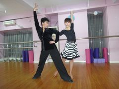 精英选手-雅米拉艺术中心(少儿舞蹈培训)