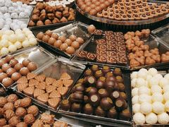 -Laderach 莱德拉(上海环贸iapm店)