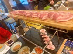 一米长盘牛五花-犟牛家·榴莲烤肉(五棵松店)