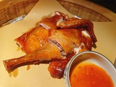 洞庭脆皮鸡-洞庭土菜小炒馆(易发广场店)