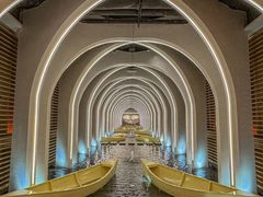 -涨巢·潮玩水疗局