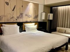 -三亚湾海居铂尔曼度假酒店