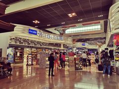 -王权免税店(廊曼机场店)