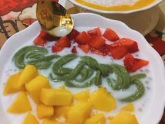 士多啤梨芒果绿茶拉面-甜心妈妈·榴莲星级糖水(北京路总店)