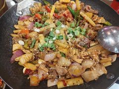 -富正毅三下锅(体育馆店)