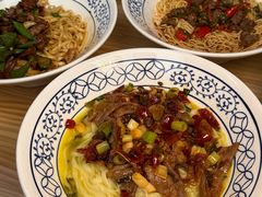 -李与白包子铺(桐梓林店)