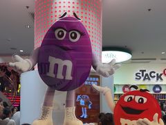 -m豆巧克力世界(上海世茂广场店)