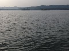 iphone_upload_pic-西湖游船
