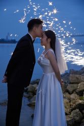 -麦田·婚纱摄影(天河新天地店)
