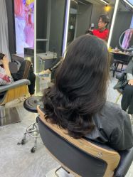 -藤野造型烫发染发