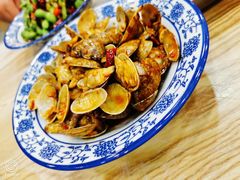 -江城燕子大排档(江汉路步行街店)