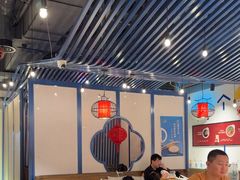 -尚尚仙·酸汤猪手·猪肚鸡火锅(华联万柳购物中心店)