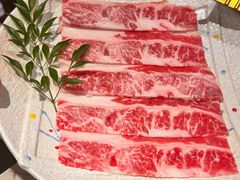 -山川小町·极番烧肉(新地假日广场店)