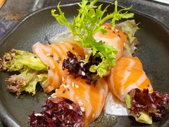 手握牛油果-大渔铁板烧(万象城店)