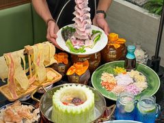 -得意咚瓜·顺德鱼生·冬瓜火锅(深圳首店)