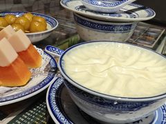 -广信牛奶甜品世家(台东店)