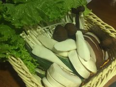 -黑鸡小馆(金源店)