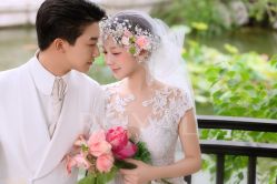 -挪娅婚纱摄影皇家会所