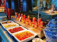 -大中华希尔顿酒店-念自助餐·嗨啤·小龙虾