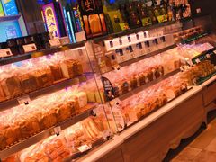 -巴黎贝甜(大宁国际商业广场店)