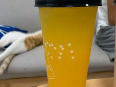 满杯橙橙-顶东面包花园·生日蛋糕(世博店)
