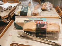 -红跑车蛋糕世界(网巾市店)