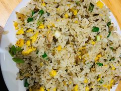 特色臊子蛋炒饭-嘉州叶婆婆钵钵鸡(建设路店)