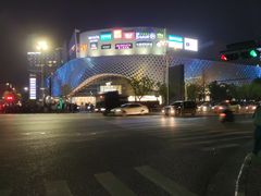 -杭州滨江宝龙城