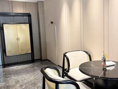 -雲宜贵宾舍酒店(深圳龙东地铁站店)