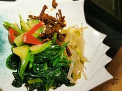 -山川小町·极番烧肉(新地假日广场店)