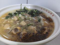 -文山荷鲜居(翠湖店)