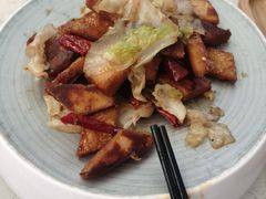 包包菜炒馕-品疆山新疆特色主题餐厅