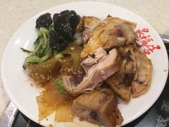 -泉福居酱骨头自助广场(南大街商业步行街店)