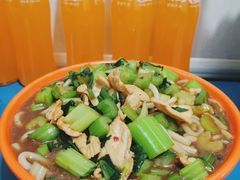 -玲玲米粉·新疆现炒米粉(大十字总店)
