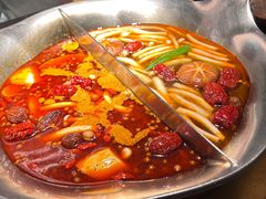 -湊湊火锅·茶憩(杭州湖滨银泰in77店)
