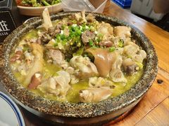 石锅烧椒蹄花-郑件洋芋饭庄