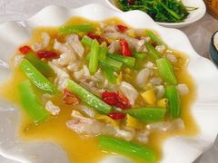 泡椒猪蹄筋-明升萝卜汤
